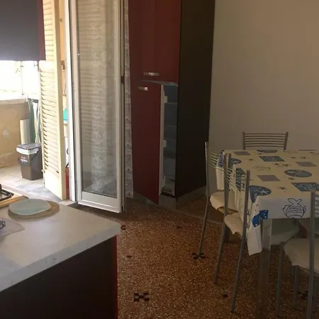 Central Sestri 2 Bedrooms アパートホテル *